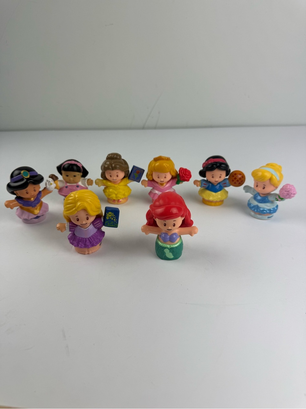 Fisher Price Little People Disney Princesses Lot of 8 with Sonya Lee, Ariel...